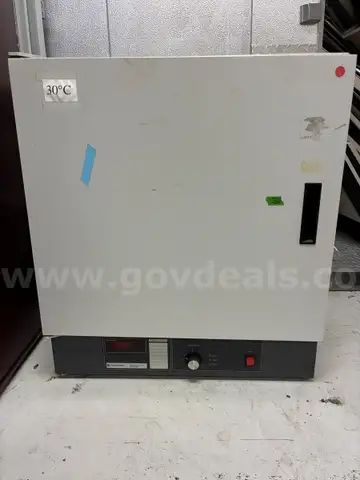 Fisher Scientific Isotemp Incubator