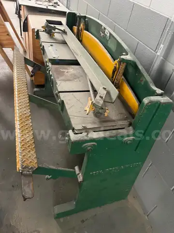 PEXTO Metal Shear Model# 152-K Serial 6/67