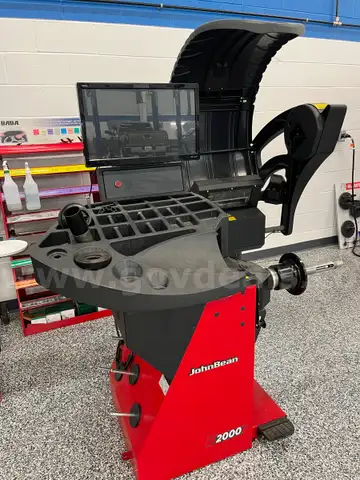 John Bean B2000P tire balancer