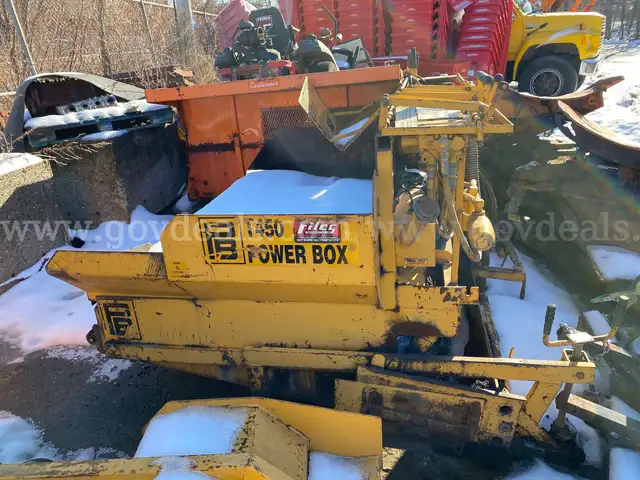 Puckett Bros Asphalt Paver Box