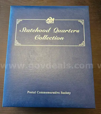 Massive 42 Quarter Coin Set in Binder- Statehood Quarters