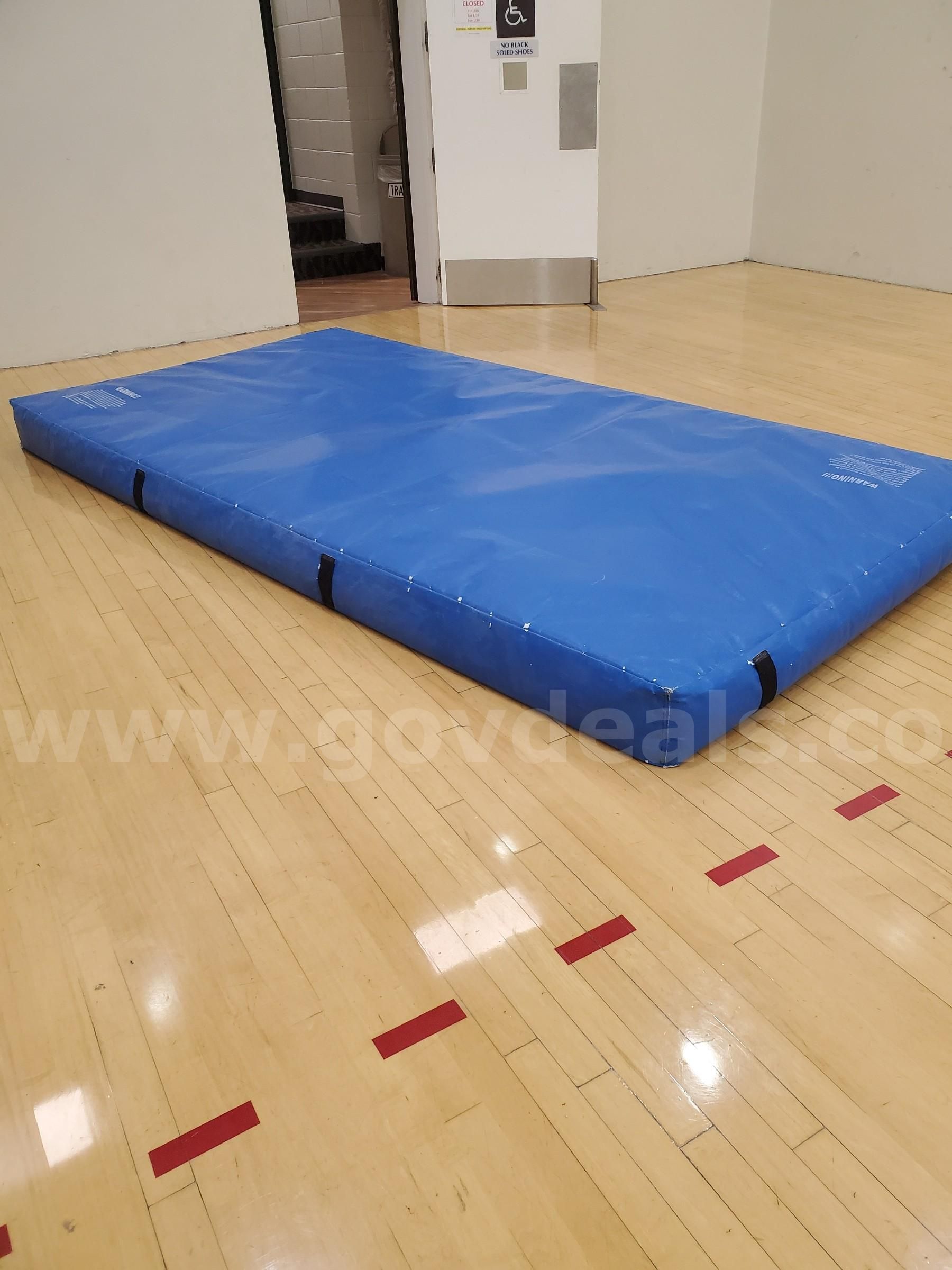 Used gymnastics mats x4 AllSurplus