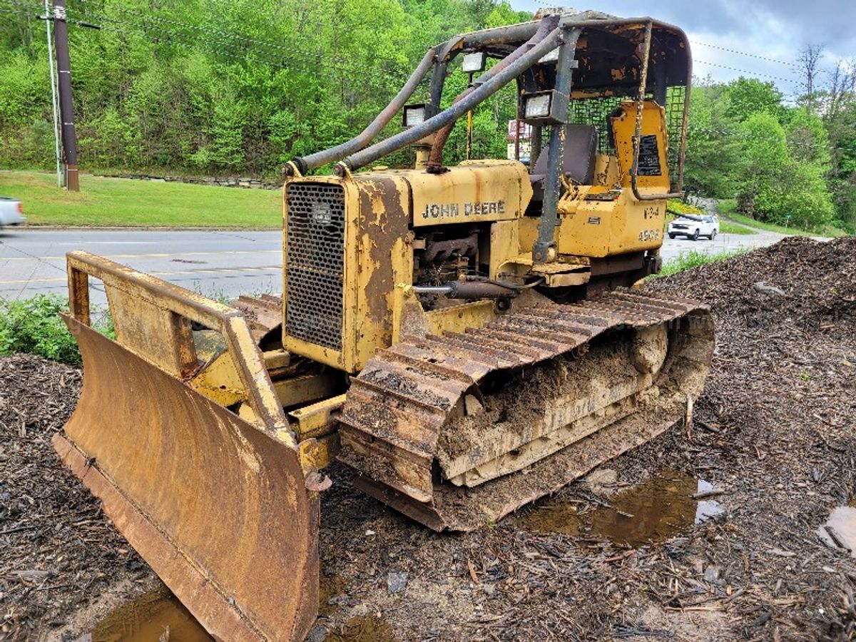 1985 John Deere 450E Crawler Tractor | AllSurplus