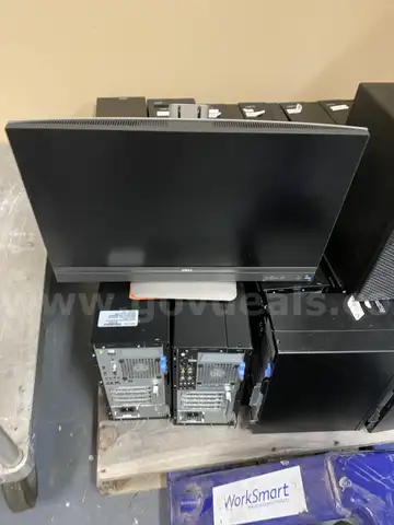 20- DELL COMPUTERS WITH NO HARD DRIVES OR POWERCORDS