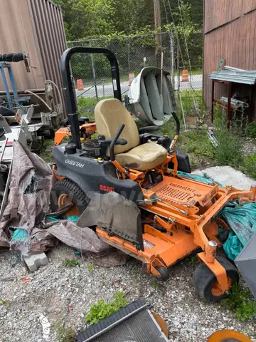 2014 SCQG ZERO TURN MOWER