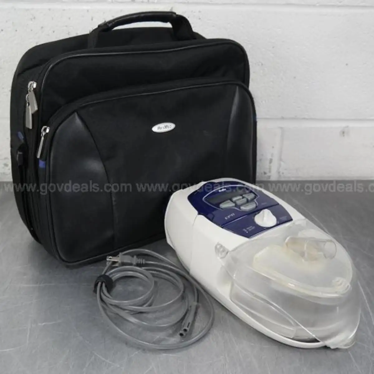 ResMed AutoSet II EPR CPAP Machine In Case AllSurplus