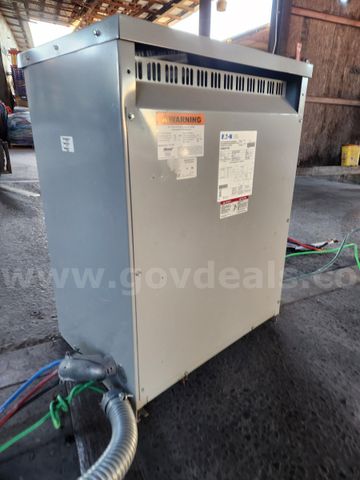 (1)-EATON V48M28T75EE ; Ventiliated Transformer; 3P; 480V, 208Y/120; 75 ...