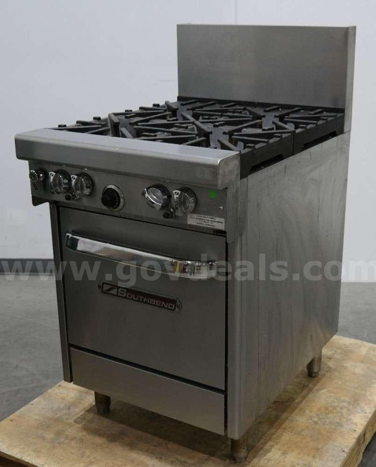 (1)Southbend 4241E 24 inch 4 Burner Gas Range with Space Saver Oven ...