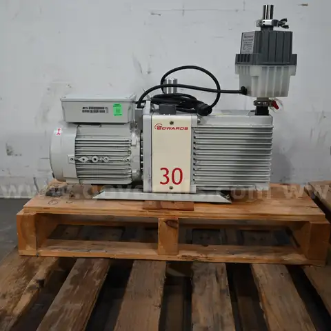 Edwards E2M30 Rotary Vane Vacuum Pump