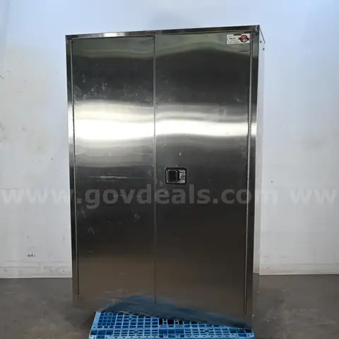4 x 6 Stainless Steel Locking Cabinet