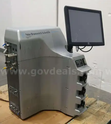 New Brunswick Scientific Bioflo Celligen 310 Fermentor/Bioreactor