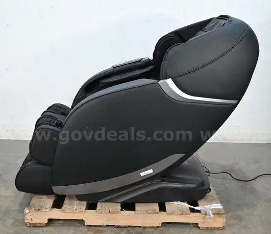 Insignia- 2D Zero Gravity Full Body Massage Chair