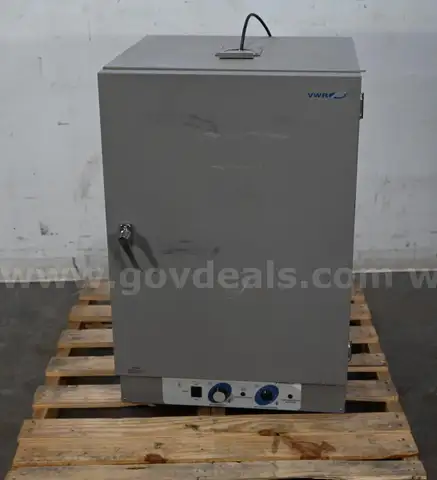 VWR Sheldon 1326 Gravity Convection Lab Oven