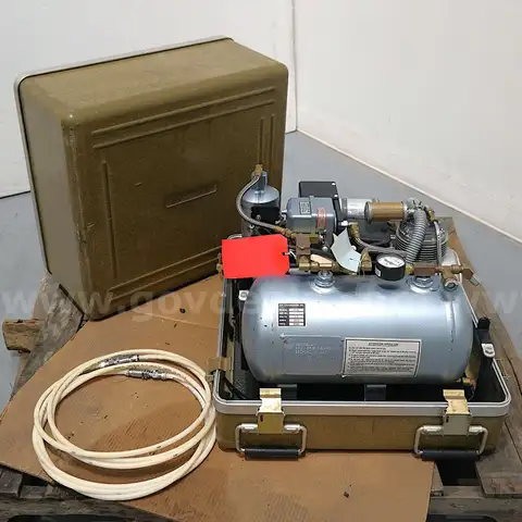 Air Techniques M5B Dental Compressor Dehydrator In Case