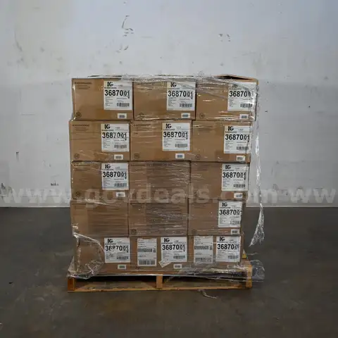 Lot of (8000) Kleenguard One Size fits all White Sleeve Protectors