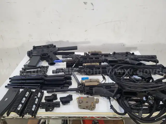 LOT OF KWA Full Metal PTR LM4 Airsoft Gas Blowback Rifles for simulation and accessories