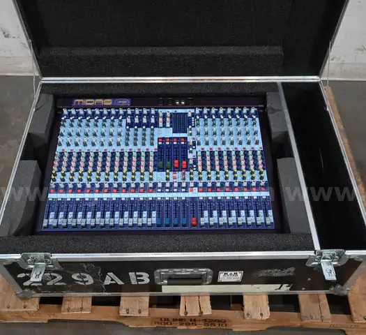 Midas Venice 240 Analog Mixing Console