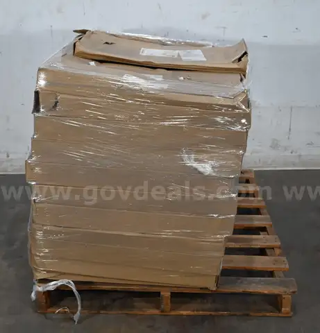 Lot of (50) 4-Post Rackmount Kits X5526A-R6