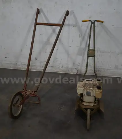 Lot of Vintage Garden Equipment