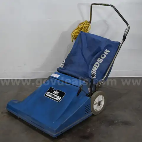 Windsor Maximatic MX28 Commercial Vacuum