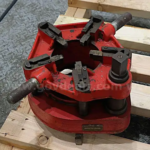 Armstrong Bros No 2 Receding Geared Pipe Threader 2.5 inch to 4 inch