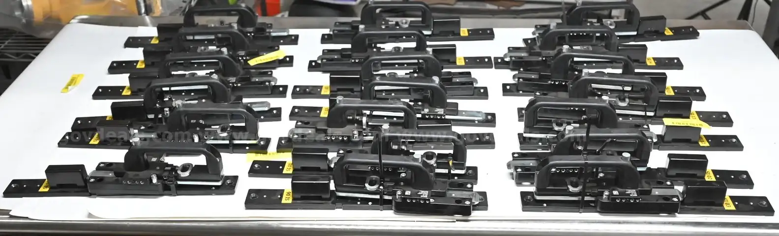 Lot of (20) Sick MB1-10 Mechanical Bolts for Rugged Door Safeguarding 2098944