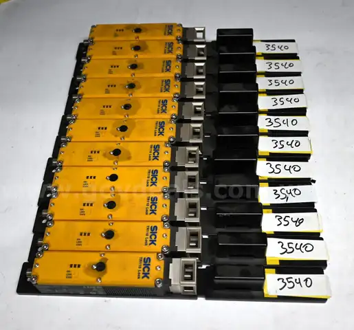 Lot of (11) Sick TR110-SRUSA00 Safety Switch w/ Mounting Plate