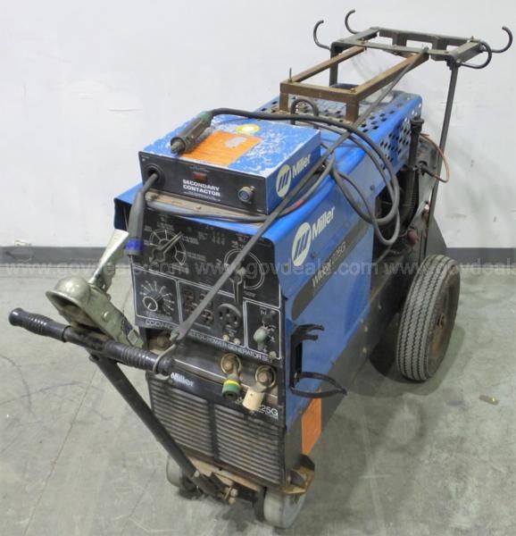 Miller Wildcat 225G AC/DC Welder 8000 Watt Generator, Power Output
