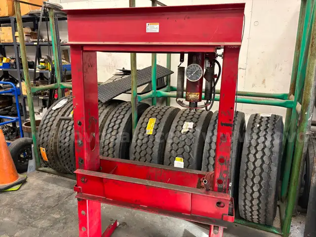 Sunex 50 Ton Manual Hydraulic Press