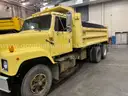 2001 International 2554 Dump Truck
