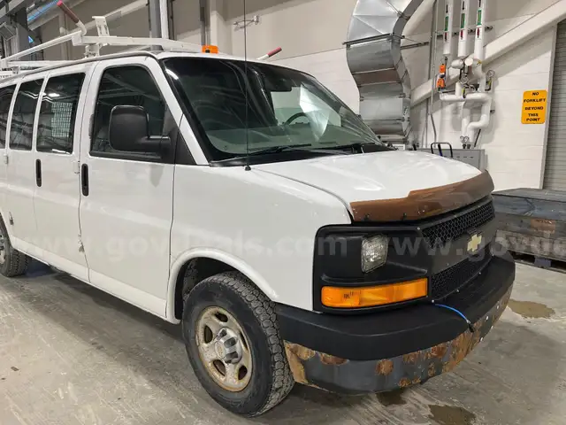 2004 Chevrolet Express SPORTS VAN, 5.3L V8 OHV 16V