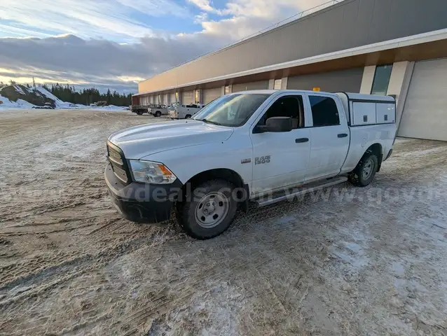2014 RAM 1500 4WD CREW CAB PICKUP TRUCK 4-DR, 5.7L V8 OHV 16V