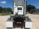 2016 Kenworth T680 4x2 S/A Day Cab Truck Tractor