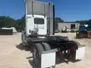 2016 Kenworth T680 4x2 S/A Day Cab Truck Tractor