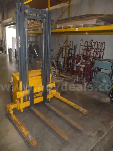 Multiton Forklift Truck SW22-128