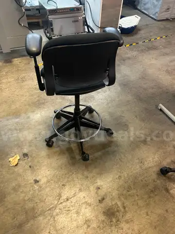 2 High counter top chairs