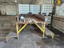 Recycling sorting table