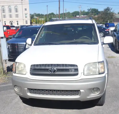 2004 Toyota Sequoia