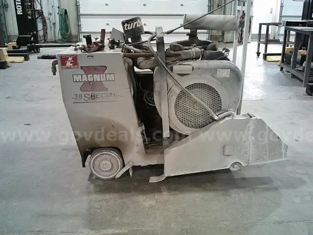 MAGNUM CONCRETE SAW