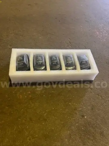 Brand New Ford Super Duty Clearance Lights (Ford F350 Lights)