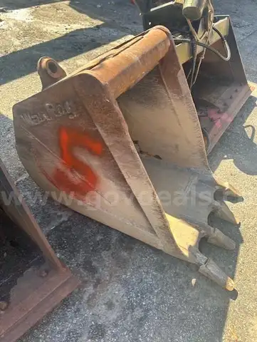 Bucket