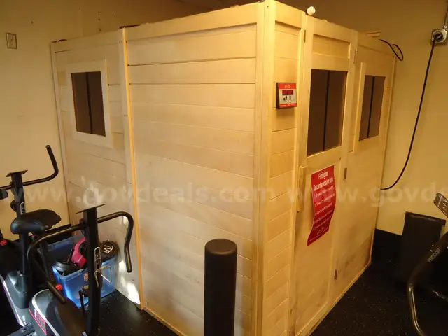 SaunaRay Infrared Sauna Room-New/Unassembled