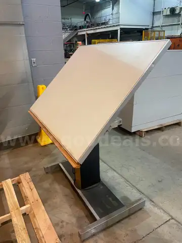 Hamiliton Draft table powered