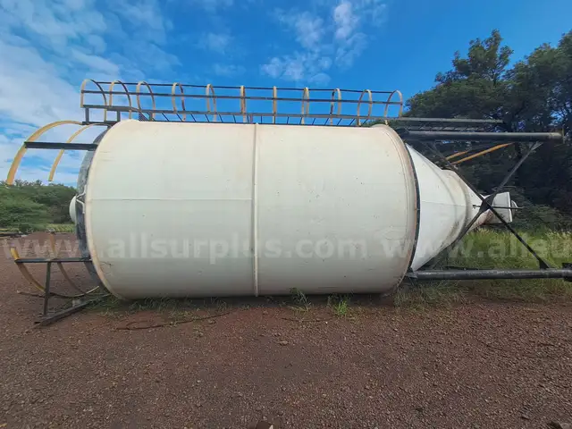 Redundant Silo With Stand.