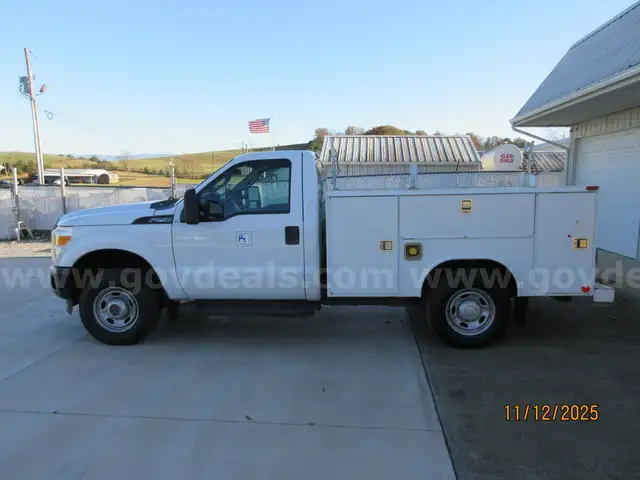 2013 Ford F-250  XL 4WD