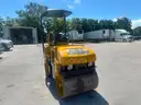 2001 Caterpillar CB214D Smooth Drum Roller