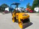 2001 Caterpillar CB214D Smooth Drum Roller