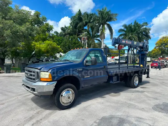 2003 FORD F550 FLAT BED CRANE TRUCK