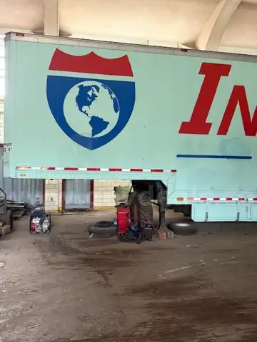 1996 Kentucky Moving Trailer with Liftgate