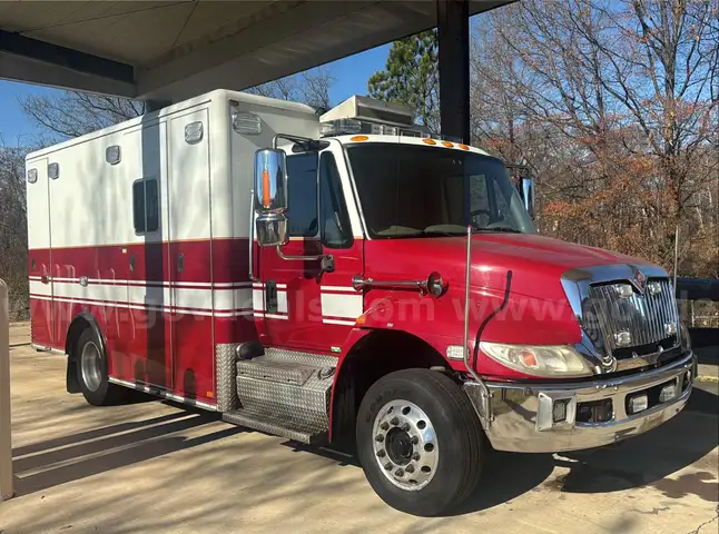 2015 International 4300 Ambulance